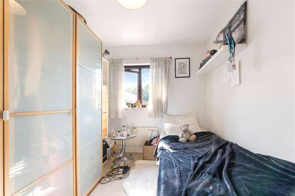 Flat Waveney Close in Greater London