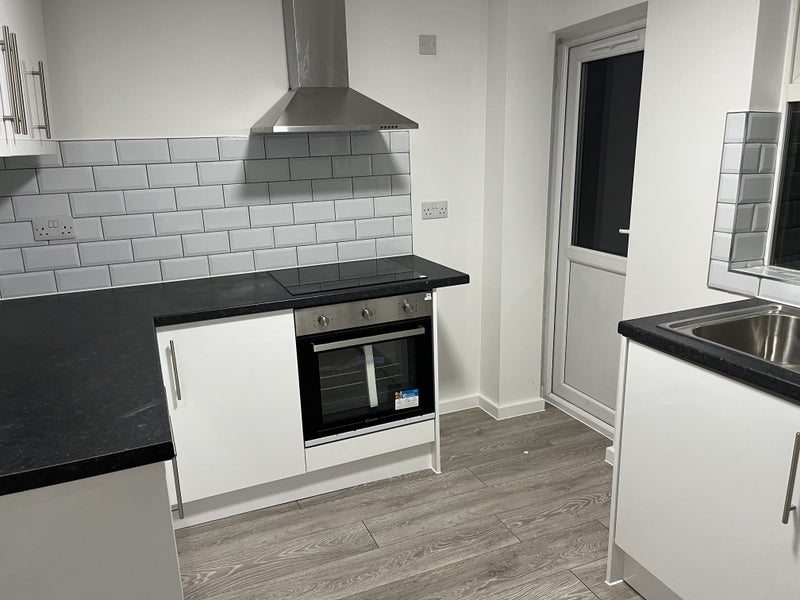 Room Sandon Road in Basildon