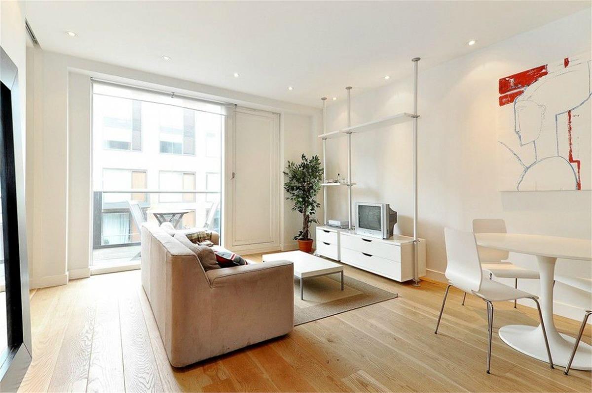 Flat Gatliff Road in City of Westminster