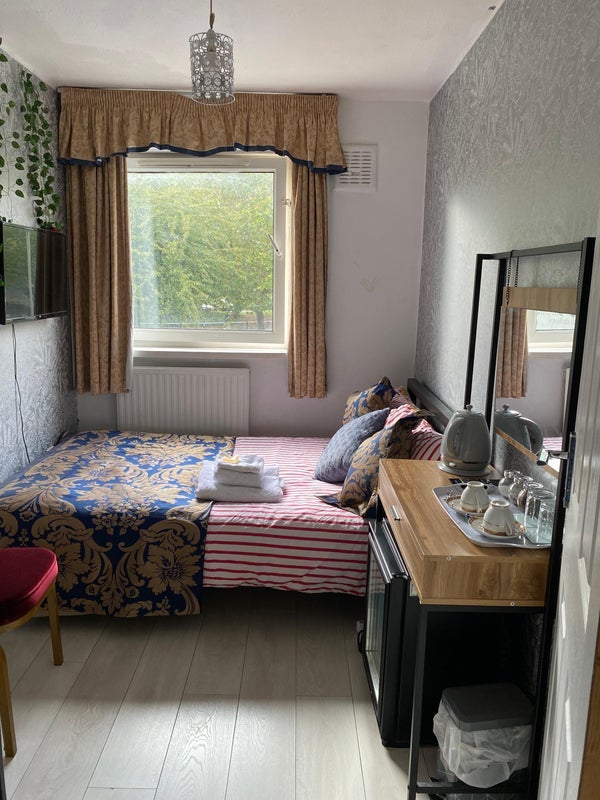 Room Wager Street in Greater London