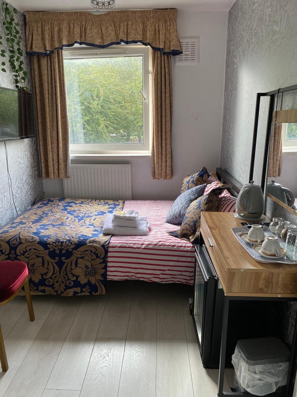 Room Wager Street in Greater London