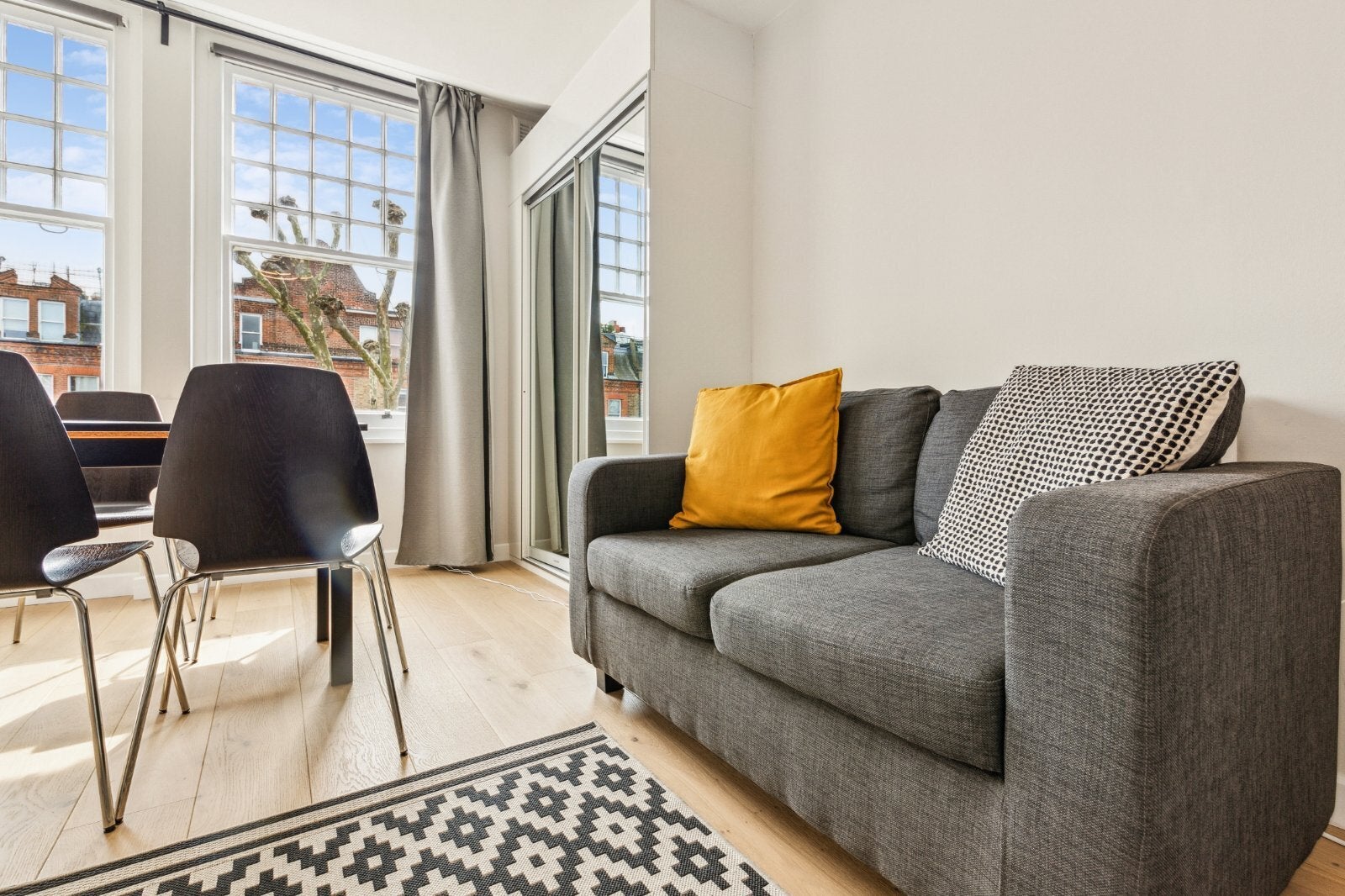 Flat Elgin Avenue in City of Westminster