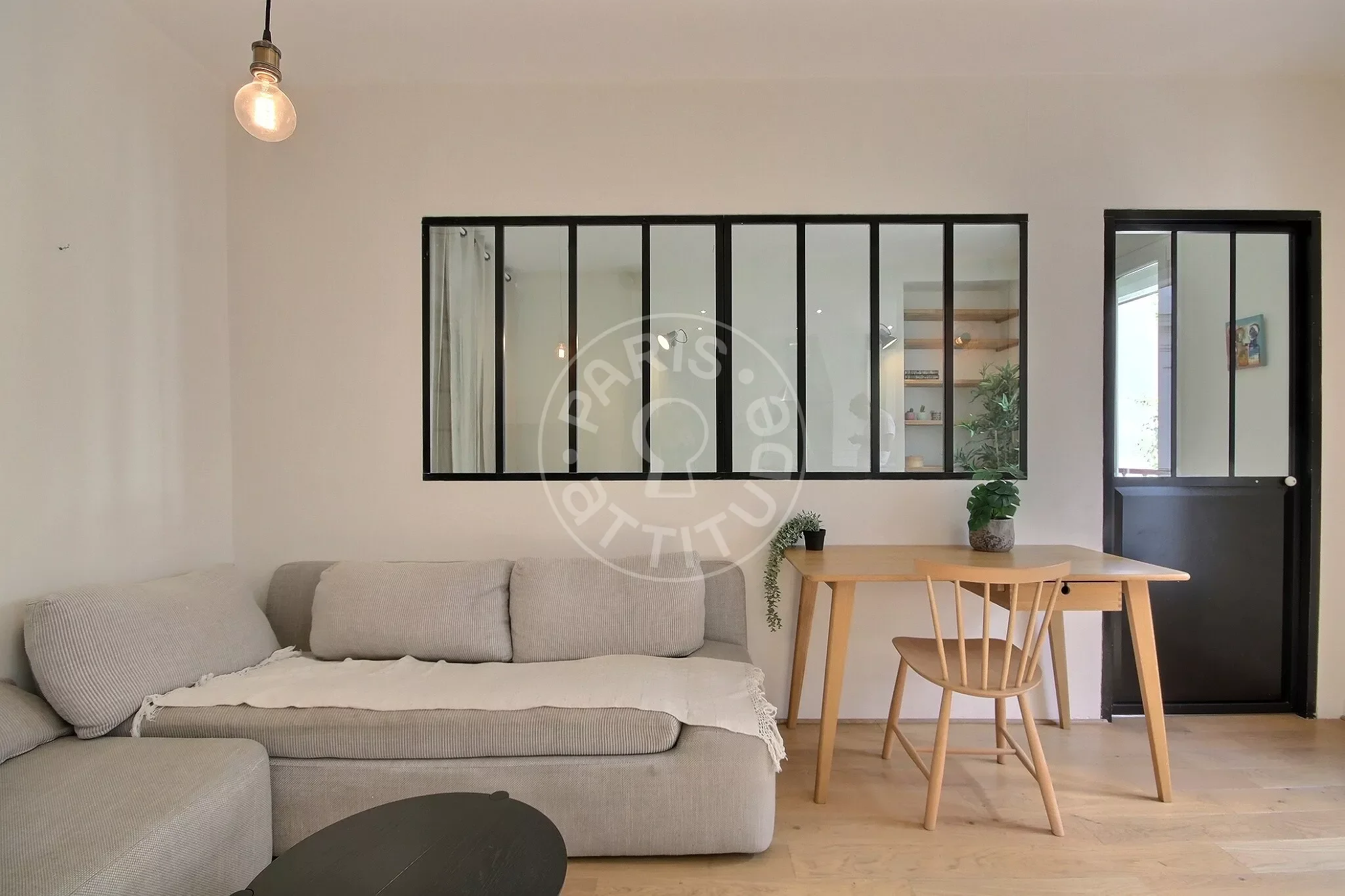 Appartement Rue des Saules à Paris