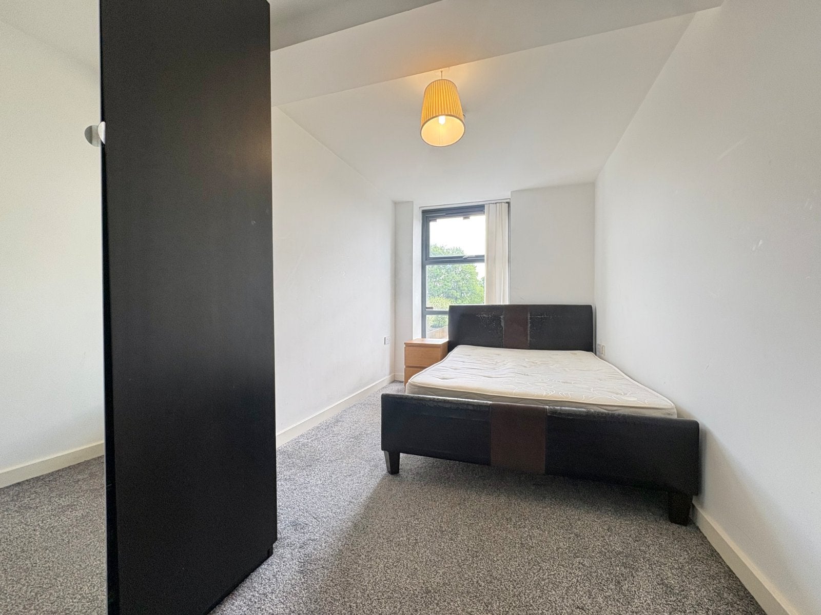 Flat Beeston Road in Leeds