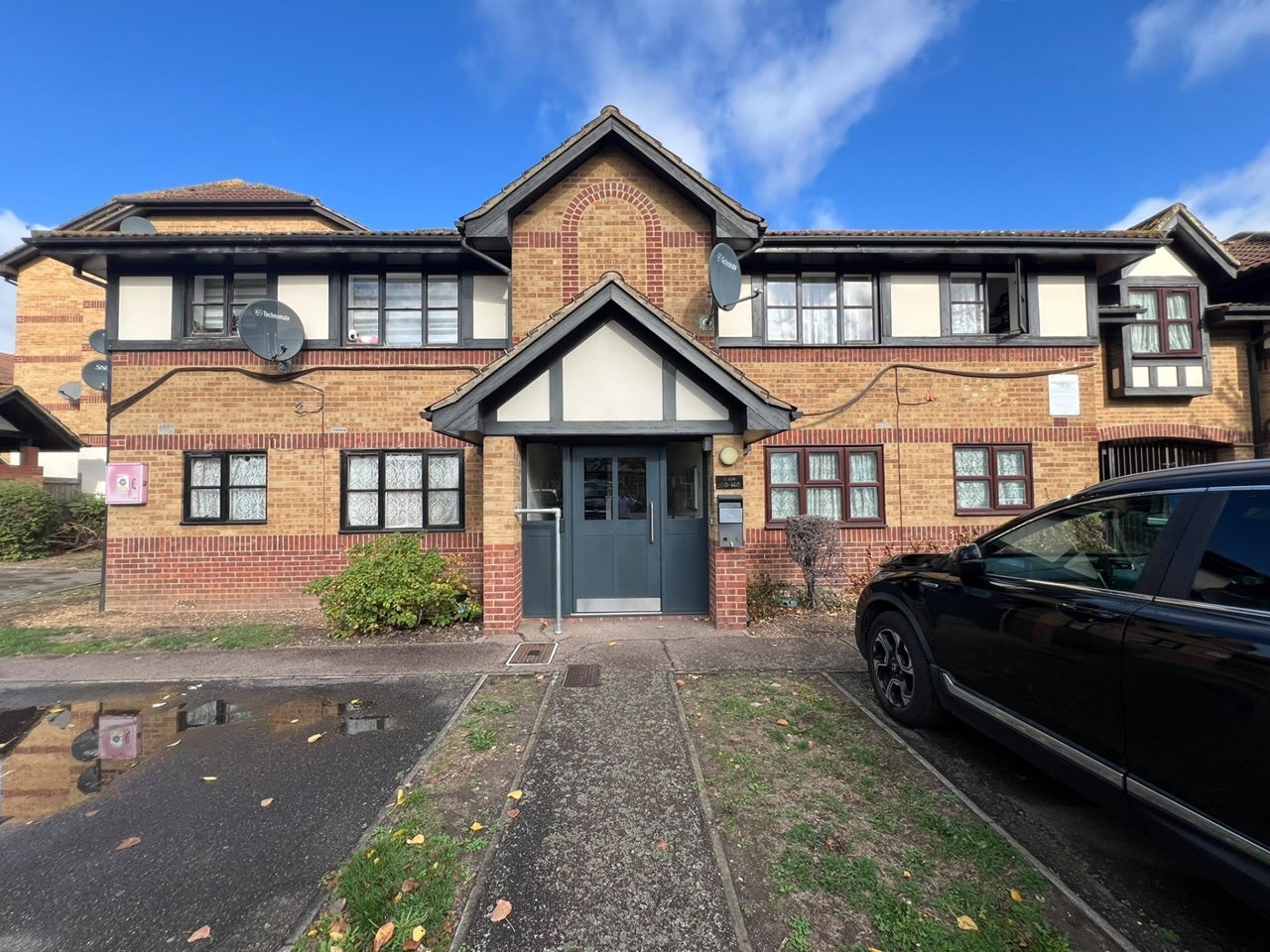 Flat Creighton Road in Greater London