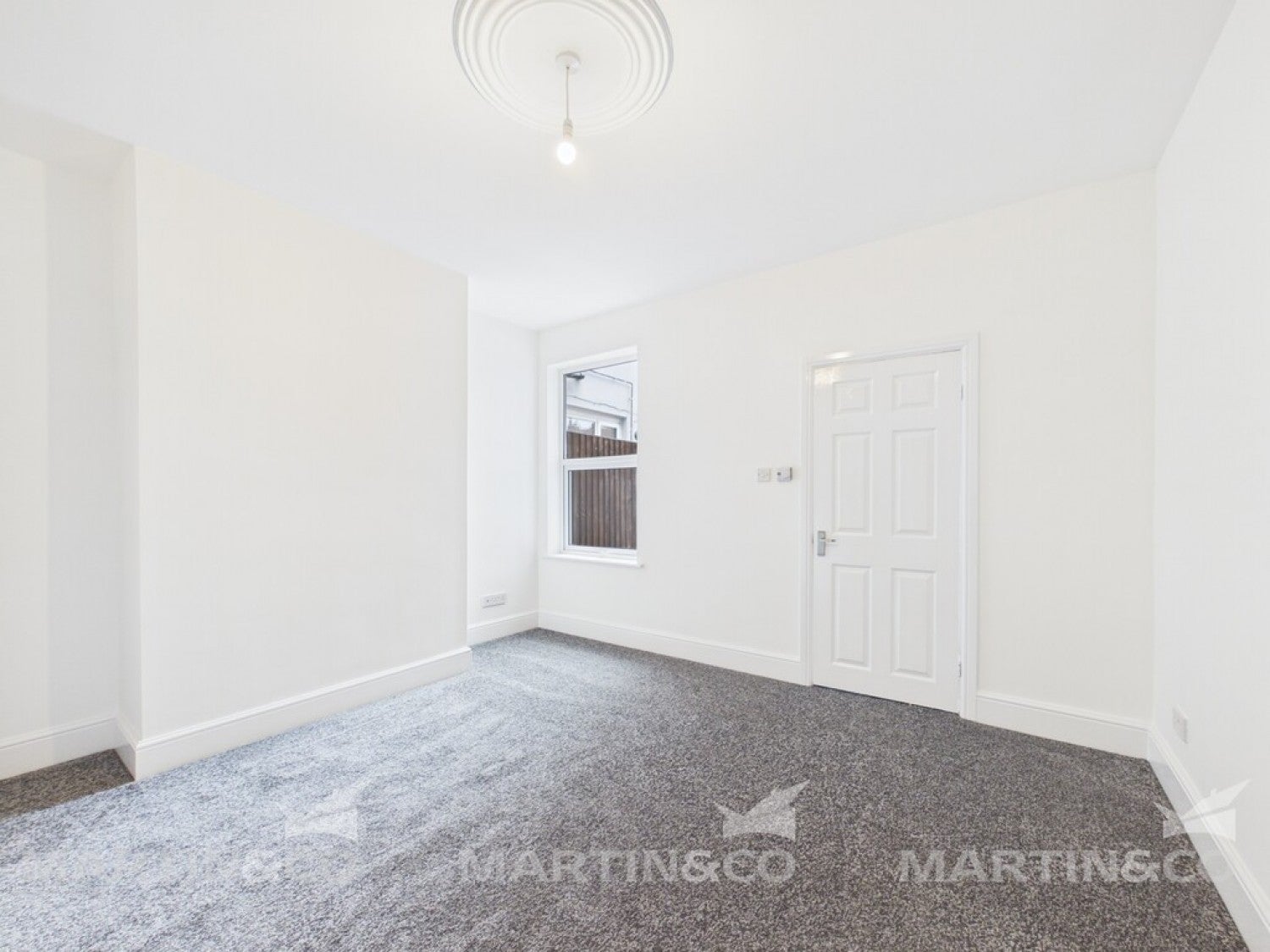 House Wellington Grove in Doncaster