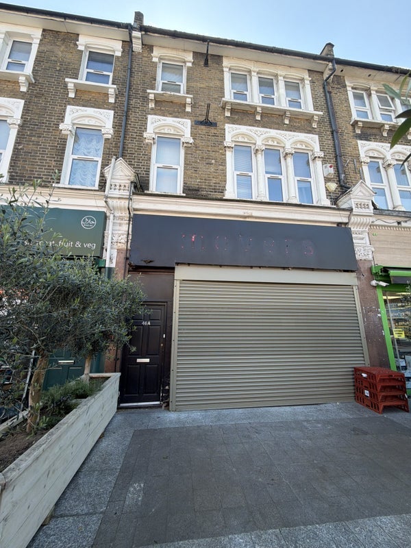 Room Romford Road in Greater London