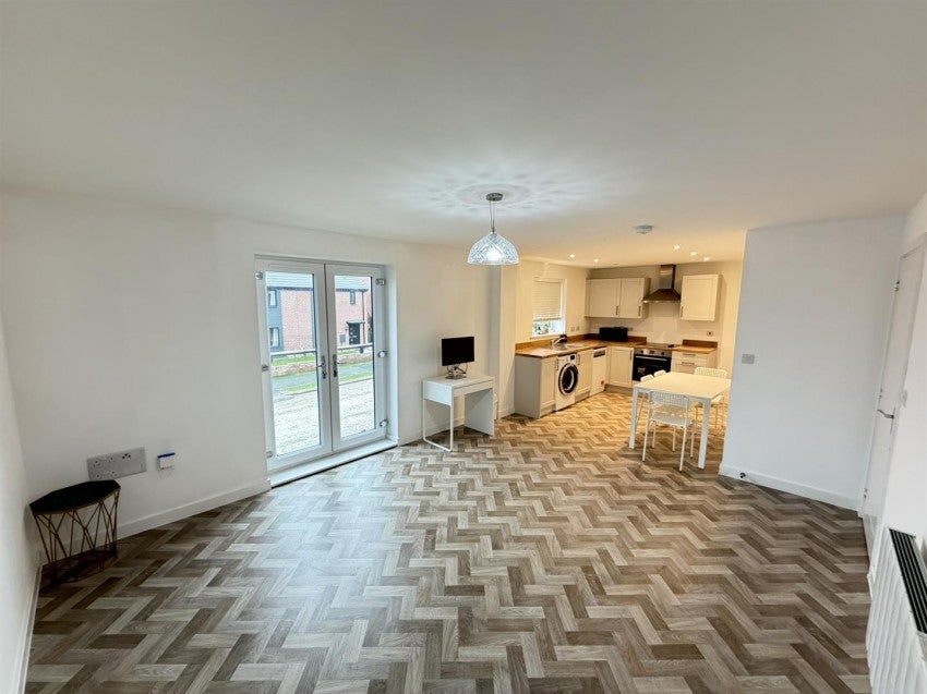 Flat Howley Avenue in Leeds