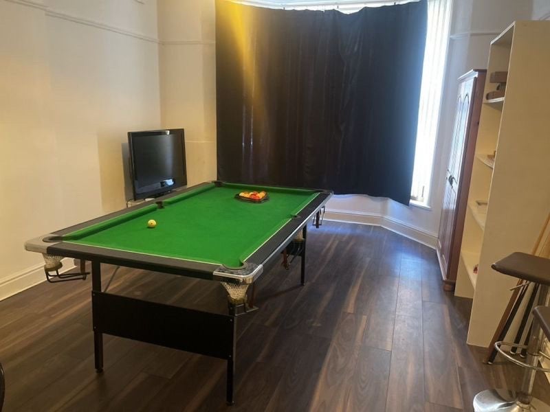 Room Rossett Avenue in Liverpool