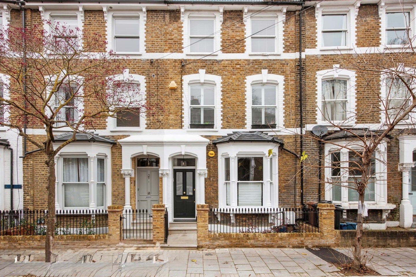 Flat Reighton Road in Greater London