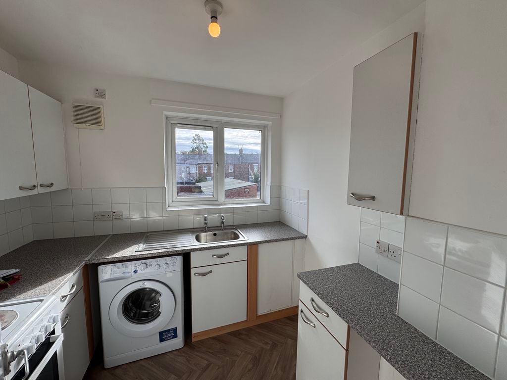 Flat Kenton Road in Newcastle upon Tyne
