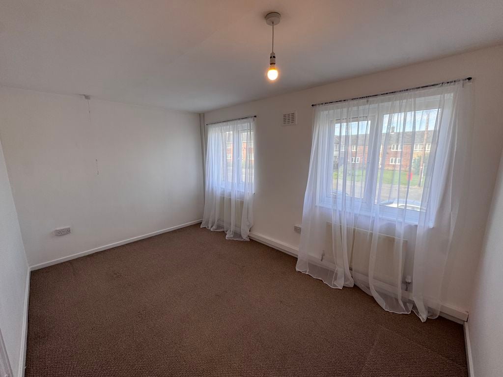 Flat Kenton Road in Newcastle upon Tyne