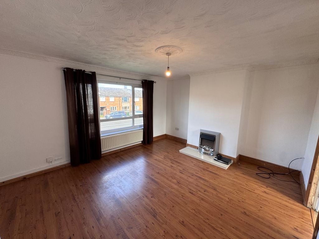 Flat Kenton Road in Newcastle upon Tyne
