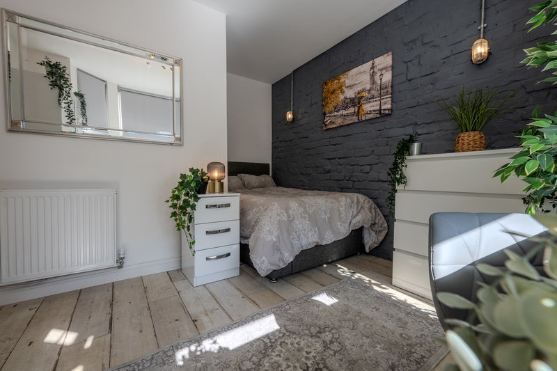 Room Filey Road in Manchester