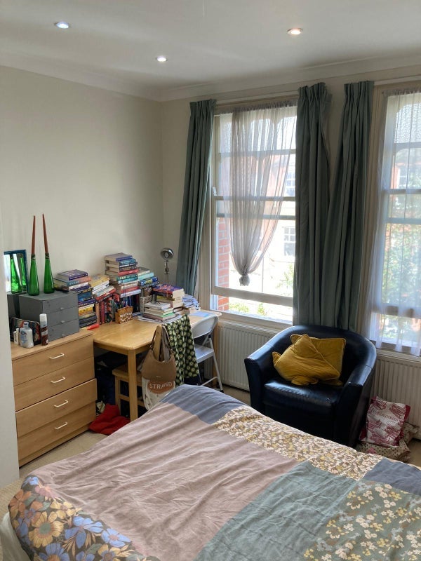 Flat Fieldway Crescent in Greater London