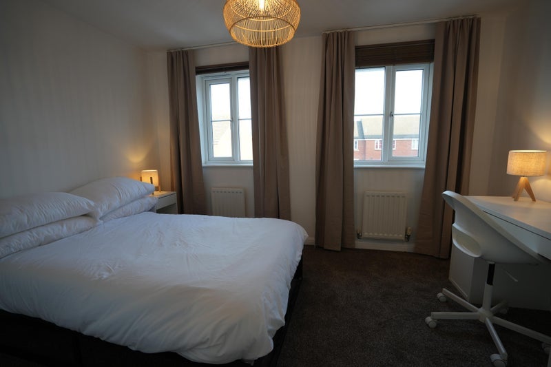 Room Beatrix Place in Bristol