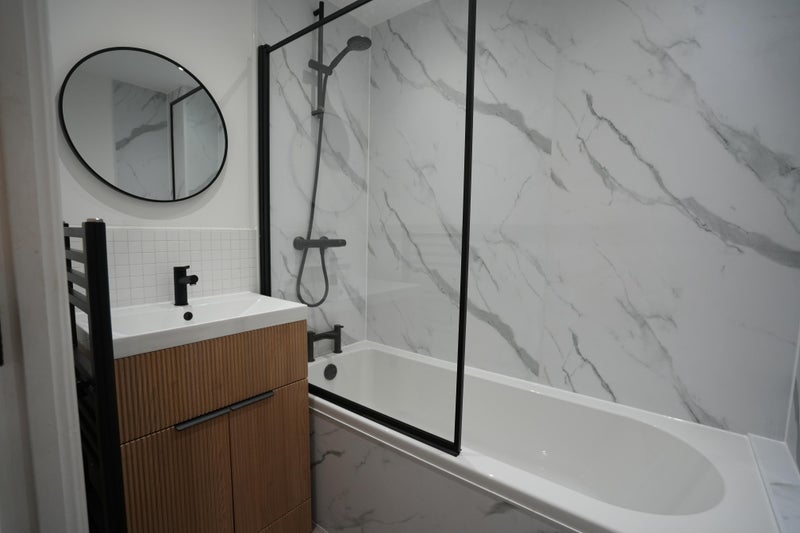 Room Beatrix Place in Bristol