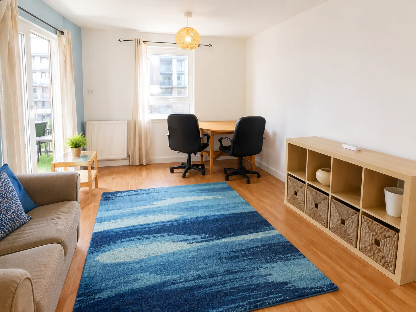Flat Albion Gardens in City of Edinburgh