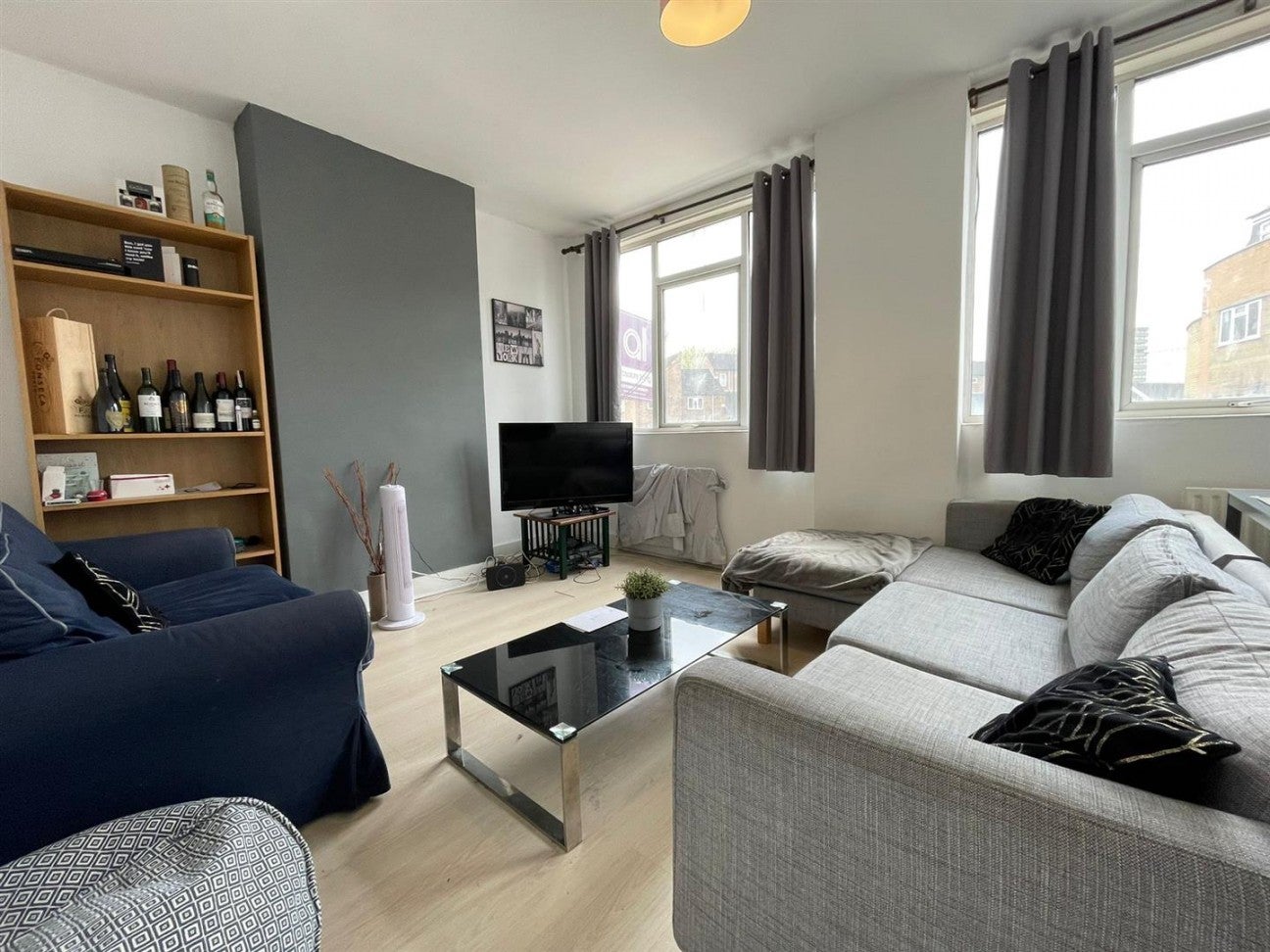 Flat Battersea High Street in Greater London