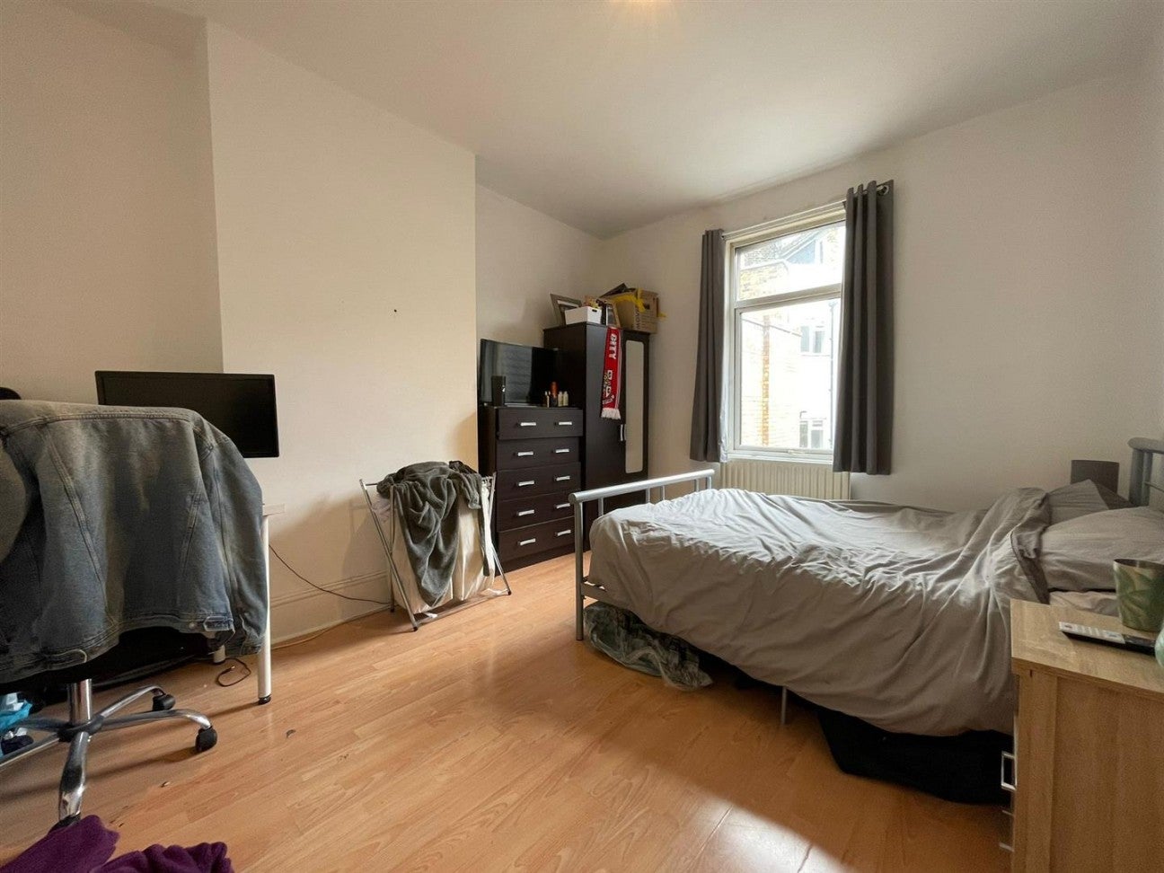 Flat Battersea High Street in Greater London