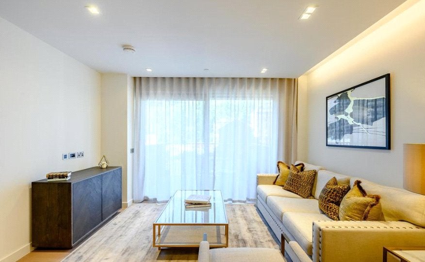 Flat St Mary's Terrace in London