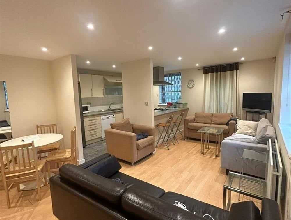 House Fisherton Street in City of Westminster