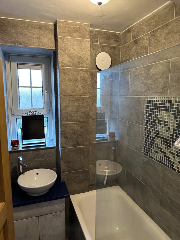 Flat Tanners Hill in Greater London