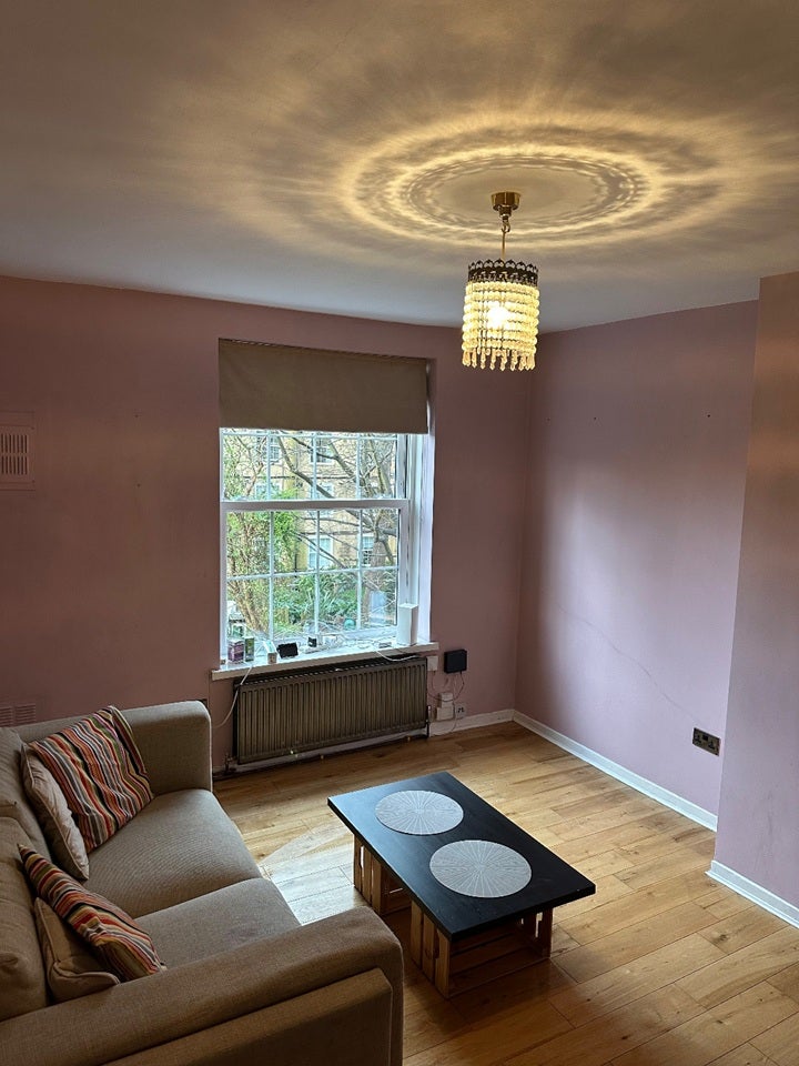 Flat Tanners Hill in Greater London