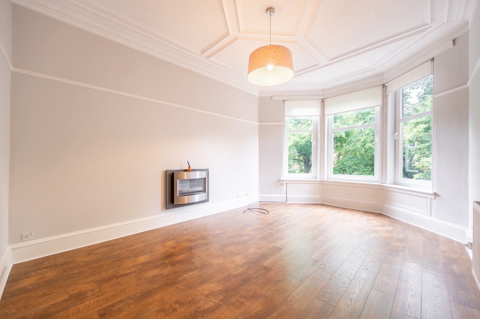 Flat Queensborough Gardens in Glasgow