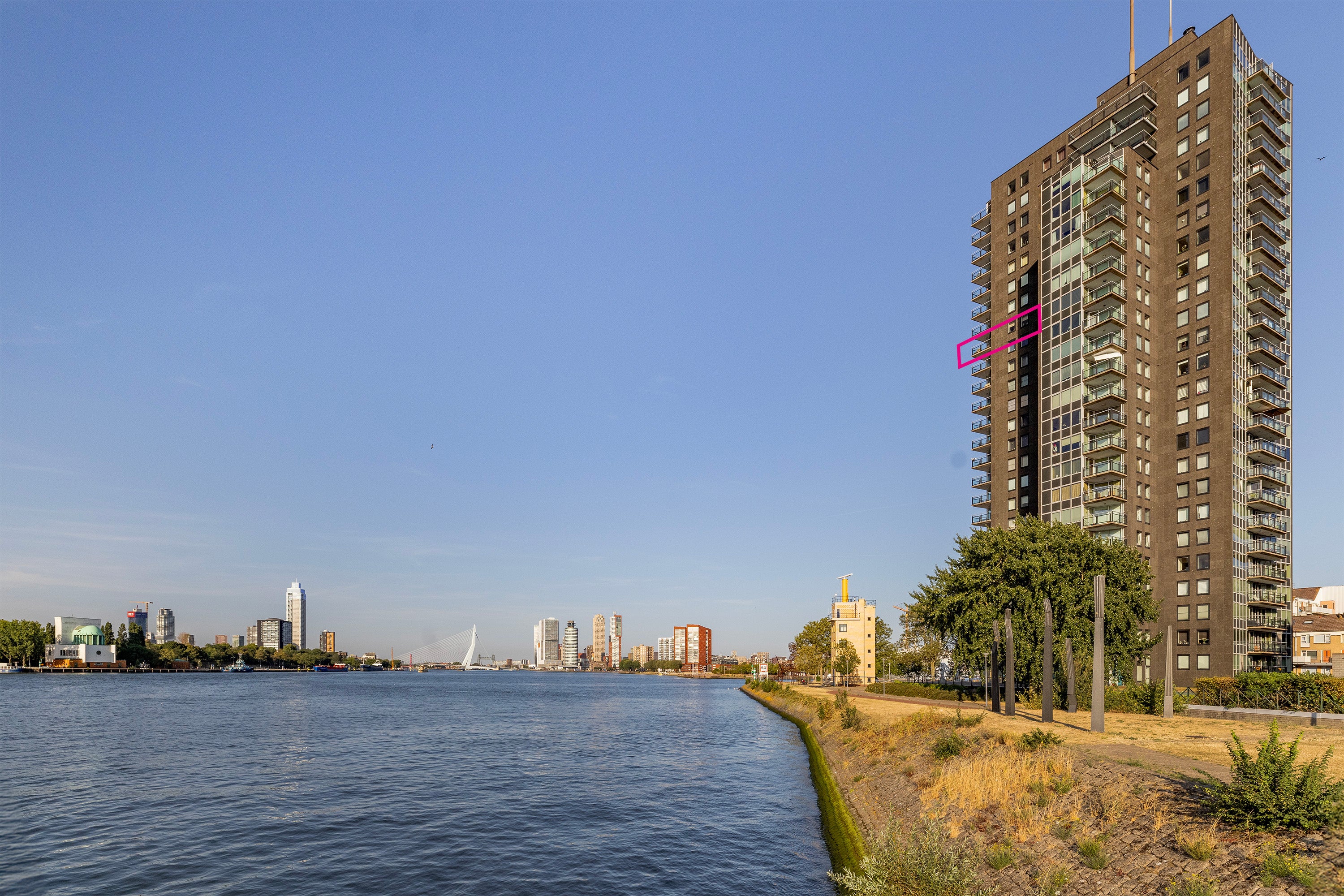 Appartement Charloisse Hoofd 83 D in Rotterdam