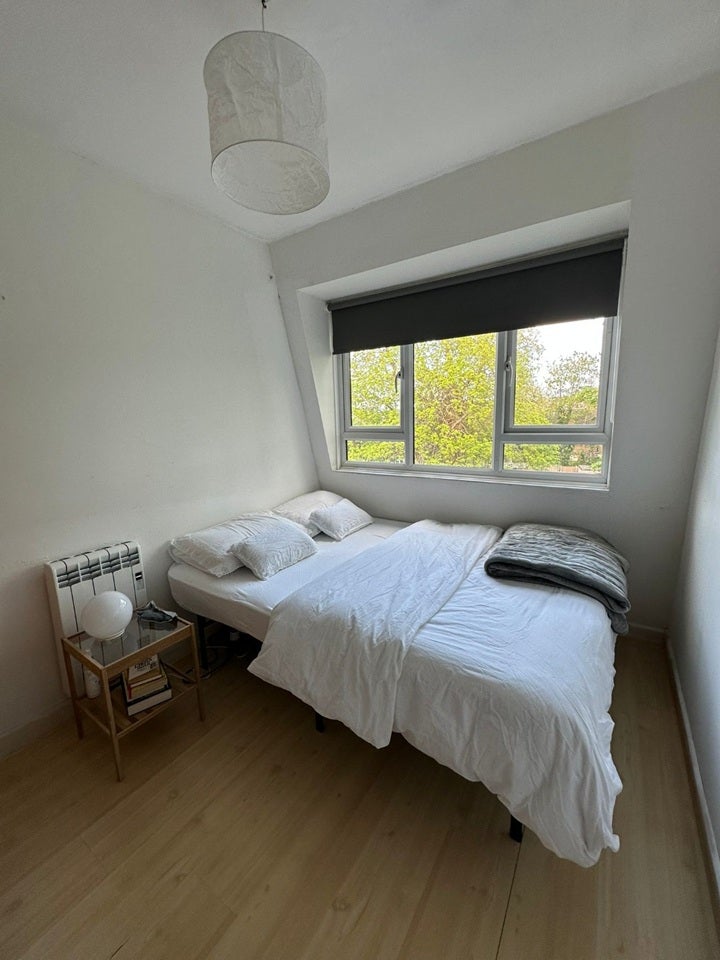 Flat Mycenae Road in Greater London