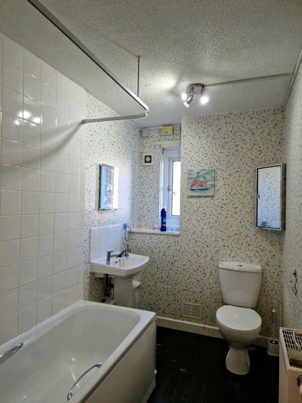 Room McIntosh Court in Glasgow