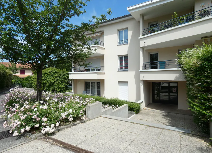 Flat Boulevard du Général de Gaulle in Oullins-Pierre-Bénite