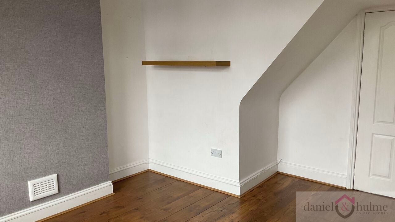Flat Carron Street in Stoke-on-Trent