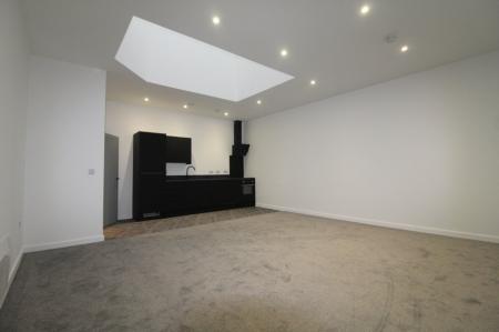 Flat Highfield Road in Ipswich