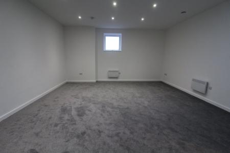 Flat Highfield Road in Ipswich
