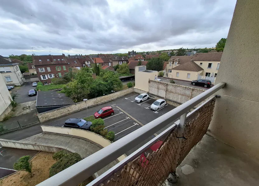 Appartement Avenue du Chemin de Fer à Compiègne