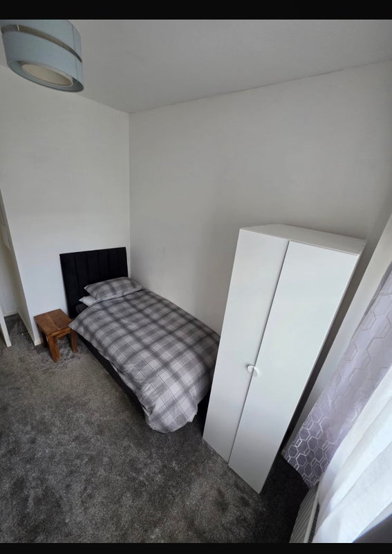 Room Kelvinhaugh Street in Glasgow