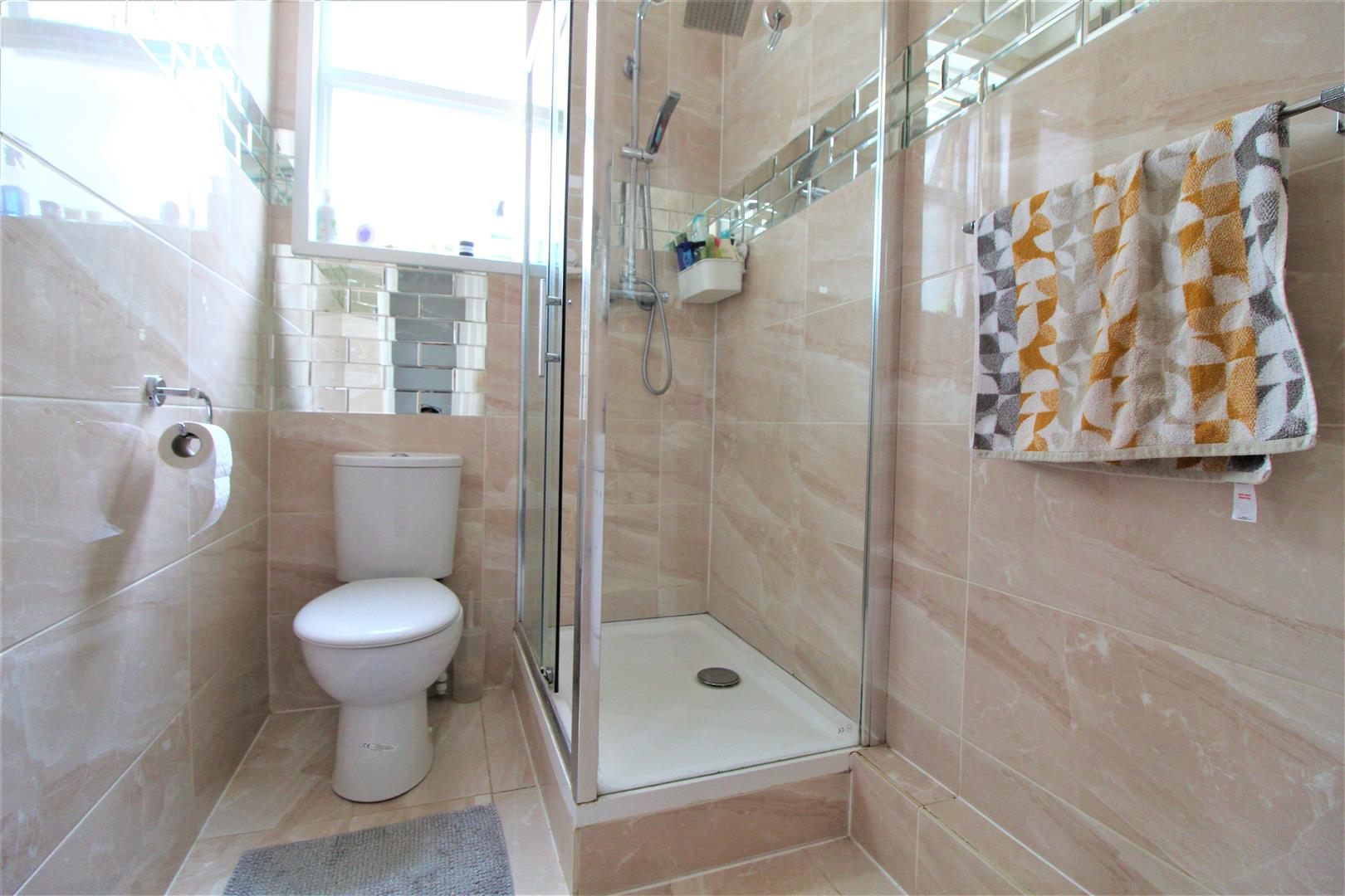 Flat Dunheved Close in Greater London