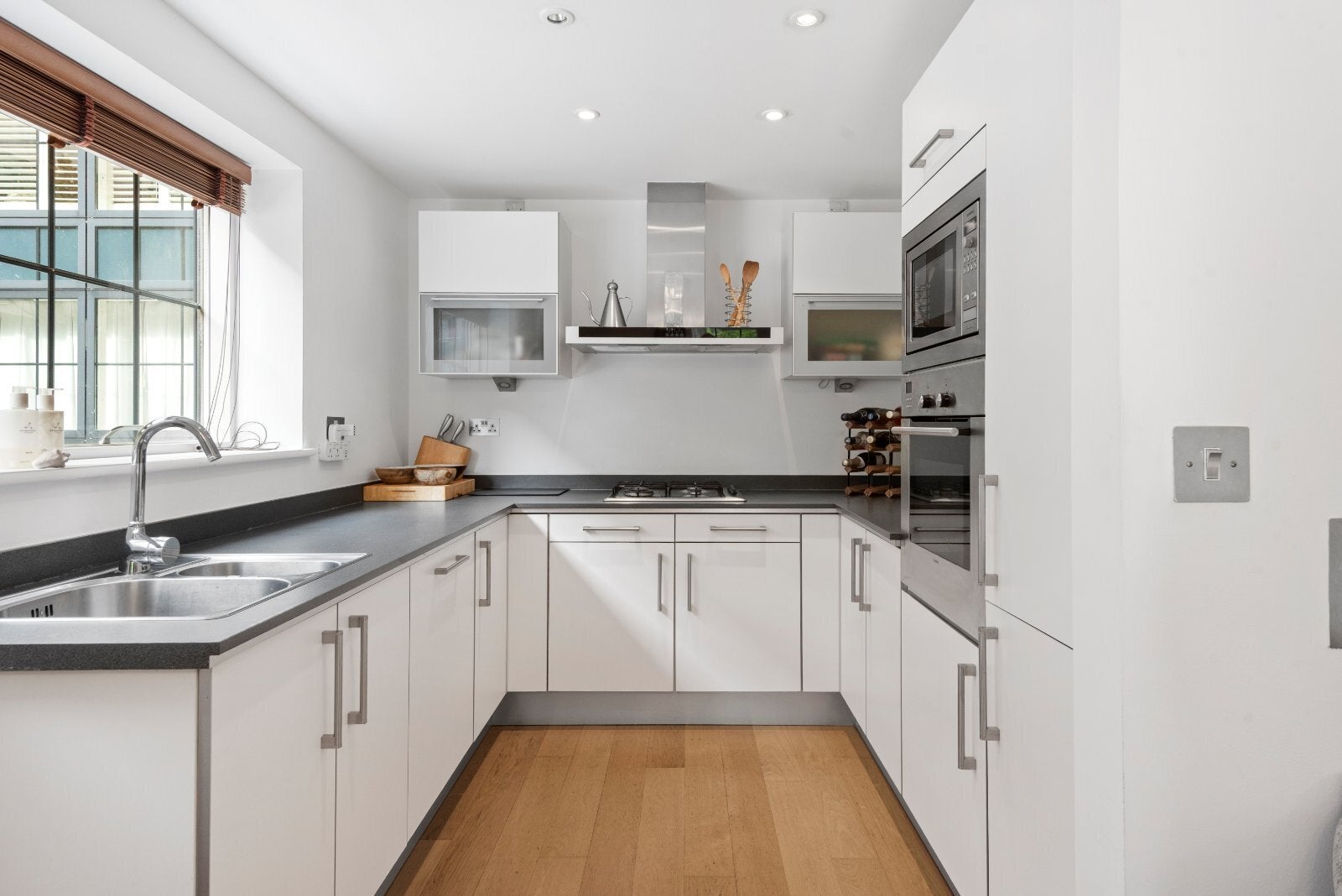 Flat York Road in Greater London
