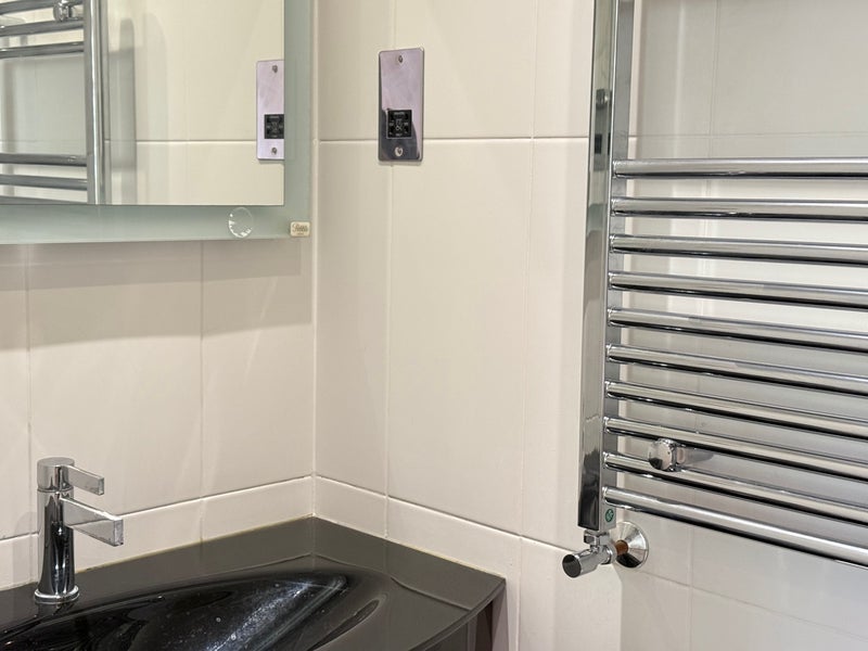 Room Winders Road in Greater London