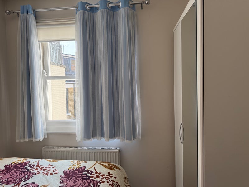 Room Winders Road in Greater London