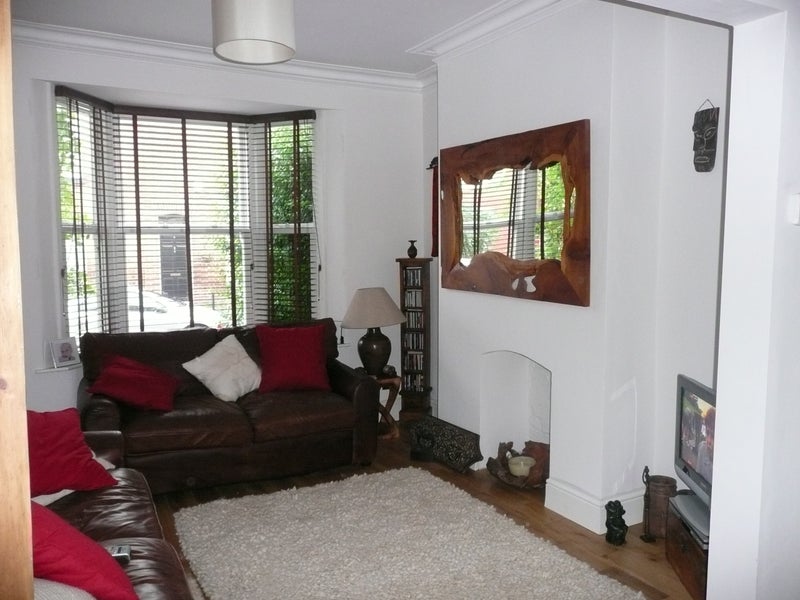 Room Churchwood Road in Manchester