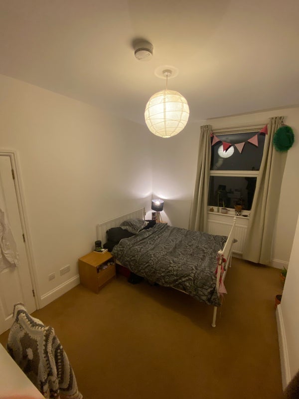 Flat Gloucester Road in Bristol