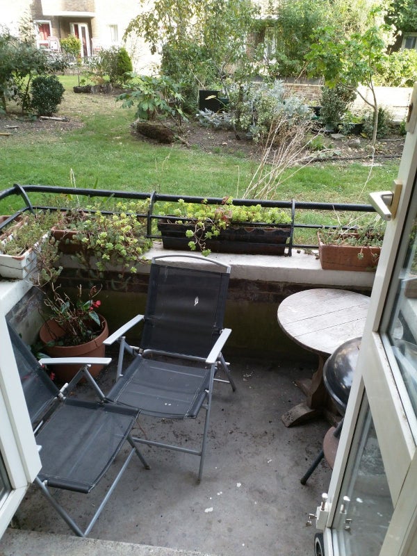Room Meadow Road in Greater London