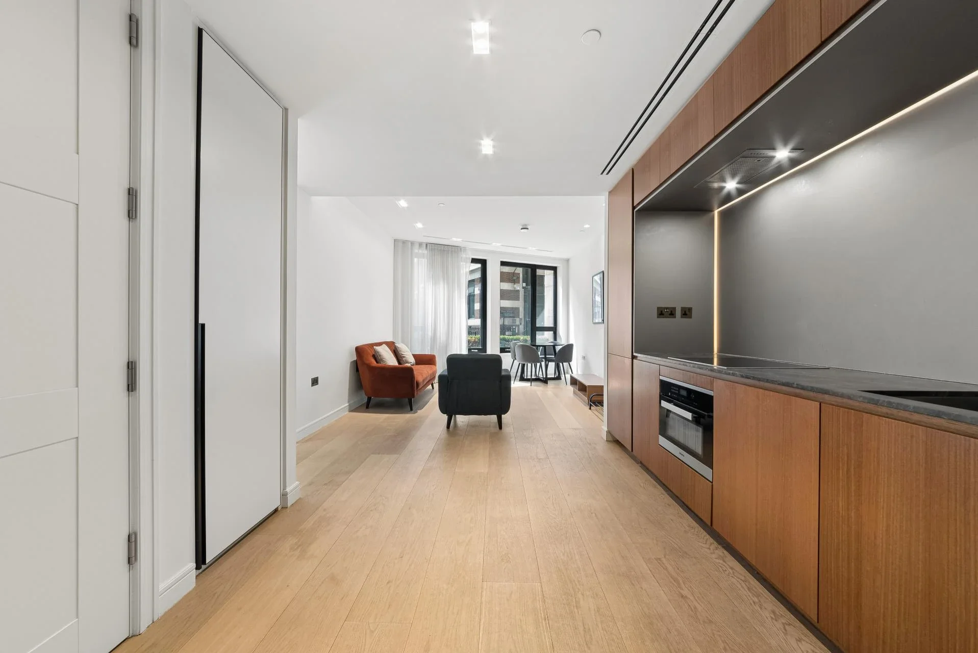 Flat Portugal Street in City of Westminster