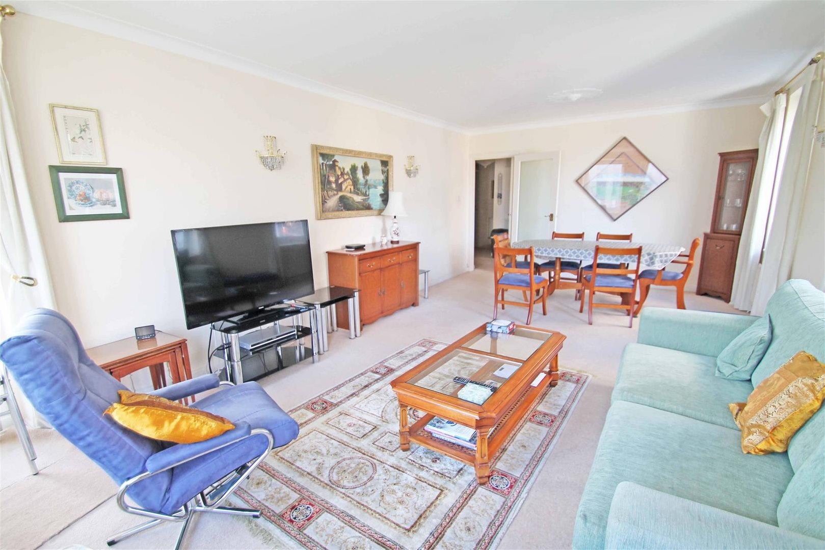 Flat Grand Avenue in Hove