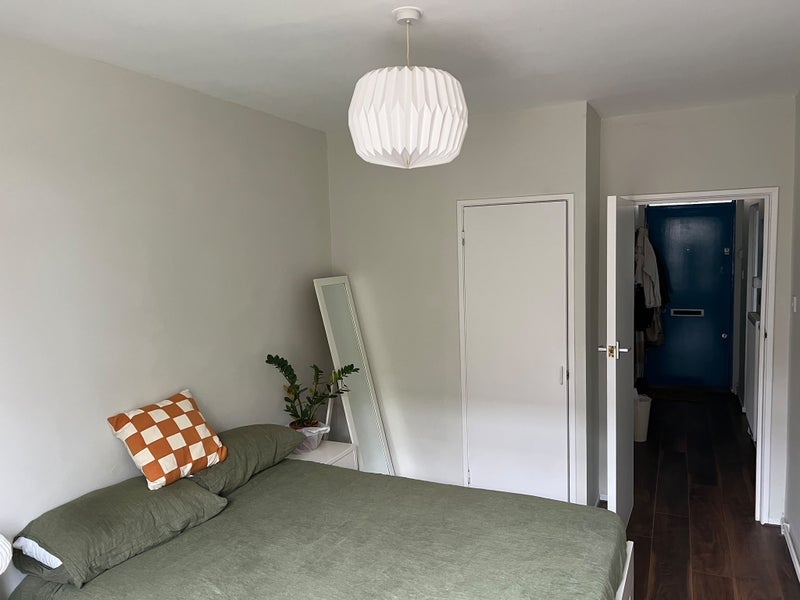 Room Diss Street in Greater London
