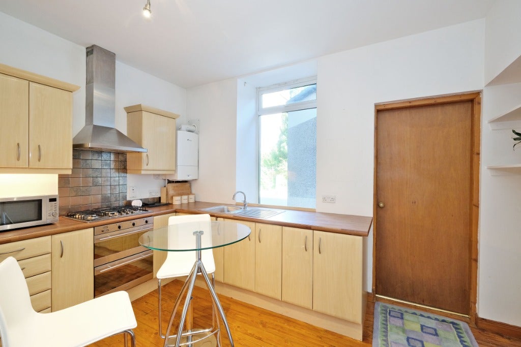 Flat Holburn Street in Aberdeen City