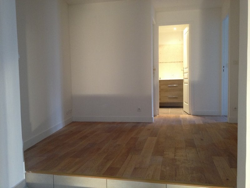 Flat Avenue Georges Clemenceau in Villennes-sur-Seine